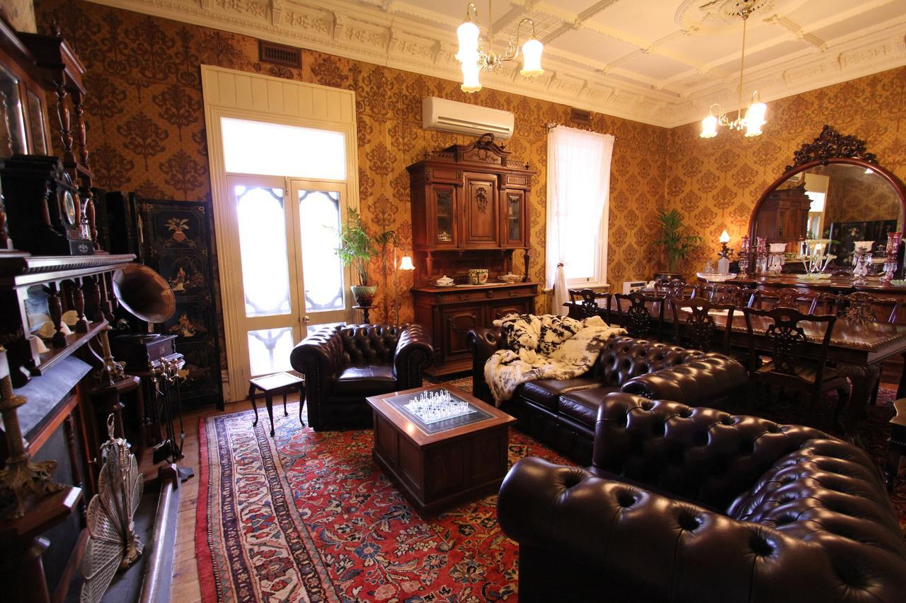 Palm House Bed & Breakfast Молдън Екстериор снимка