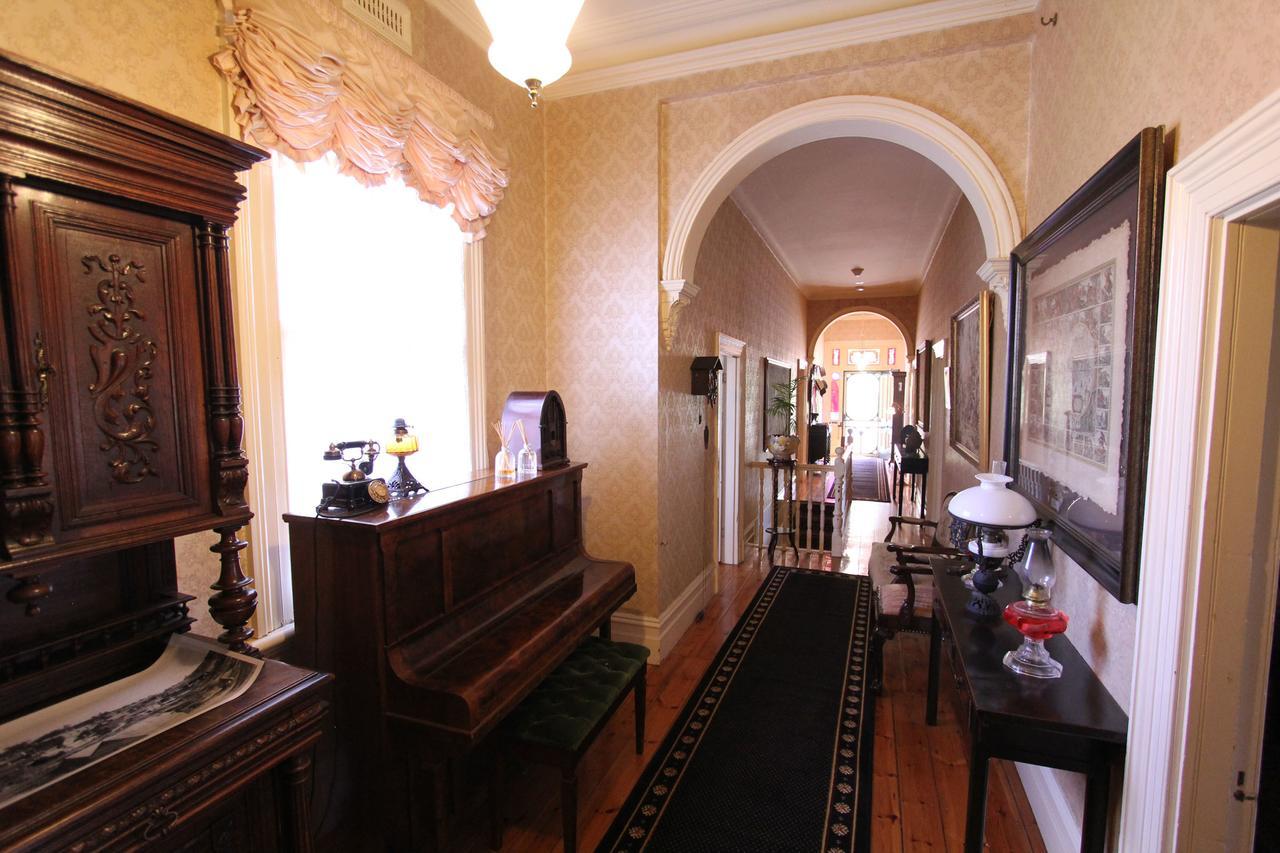 Palm House Bed & Breakfast Молдън Екстериор снимка