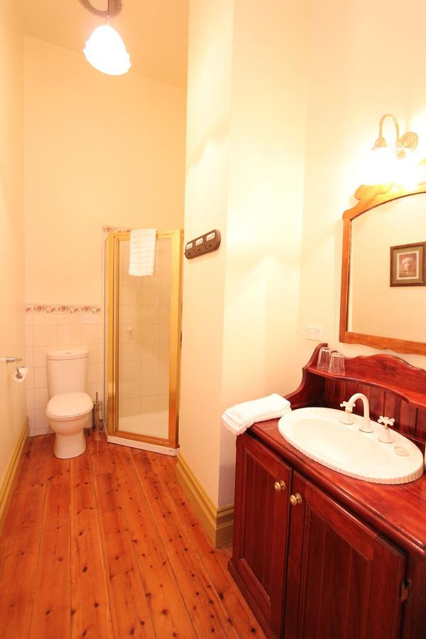 Palm House Bed & Breakfast Молдън Екстериор снимка