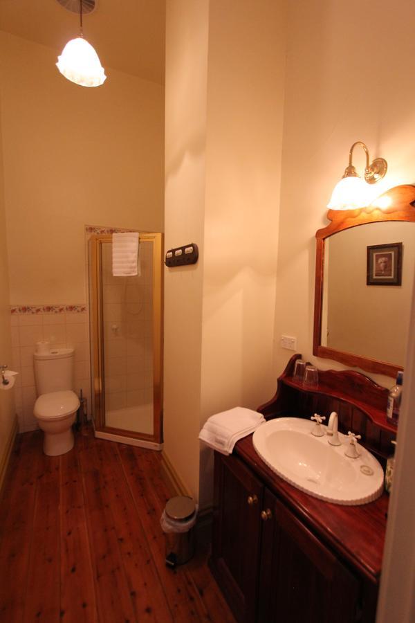 Palm House Bed & Breakfast Молдън Екстериор снимка