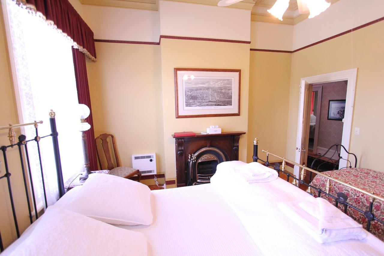 Palm House Bed & Breakfast Молдън Екстериор снимка