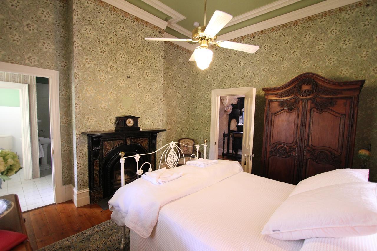 Palm House Bed & Breakfast Молдън Екстериор снимка